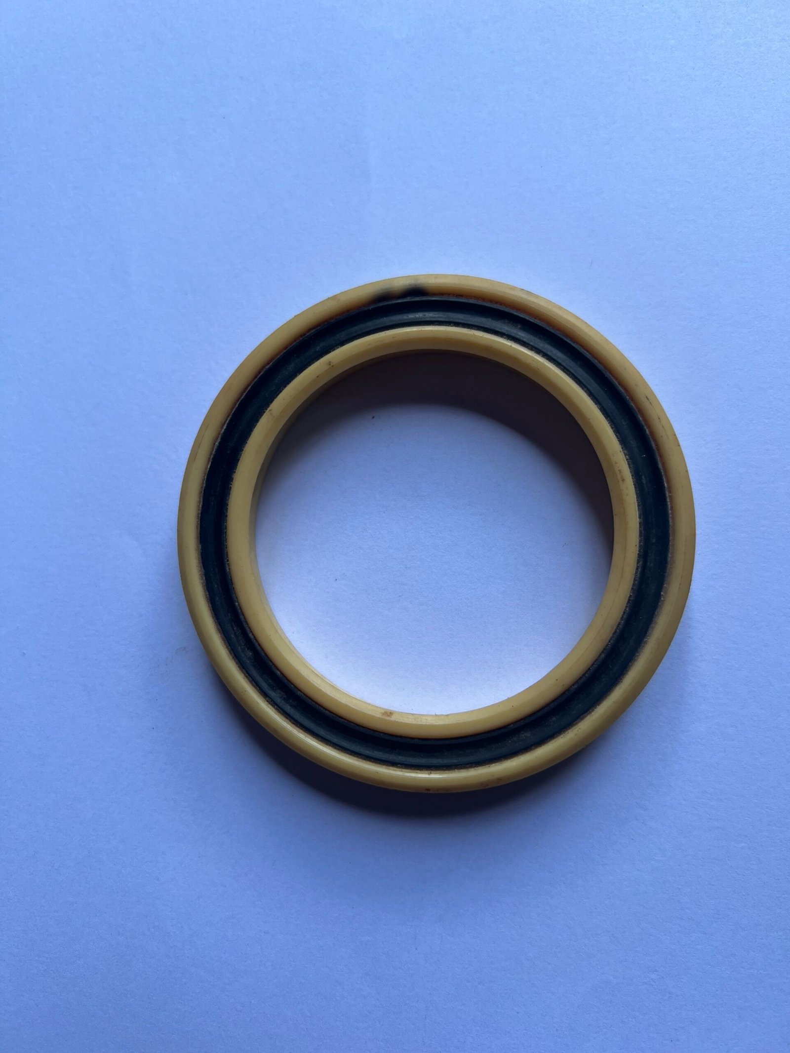 Chain tensional seal
